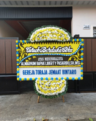 Papan Bunga Duka di Kosarek